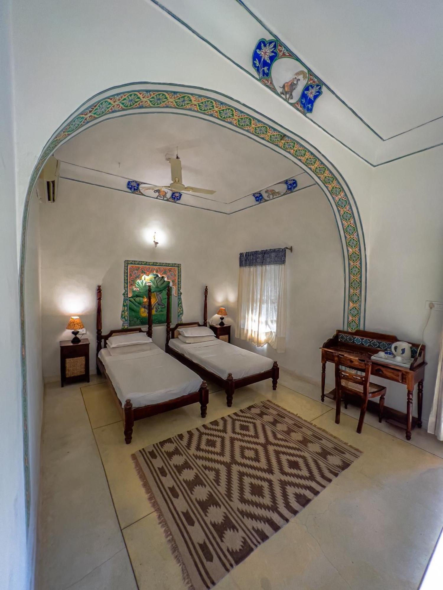 Hotel Castle Bijaipur Eksteriør bilde