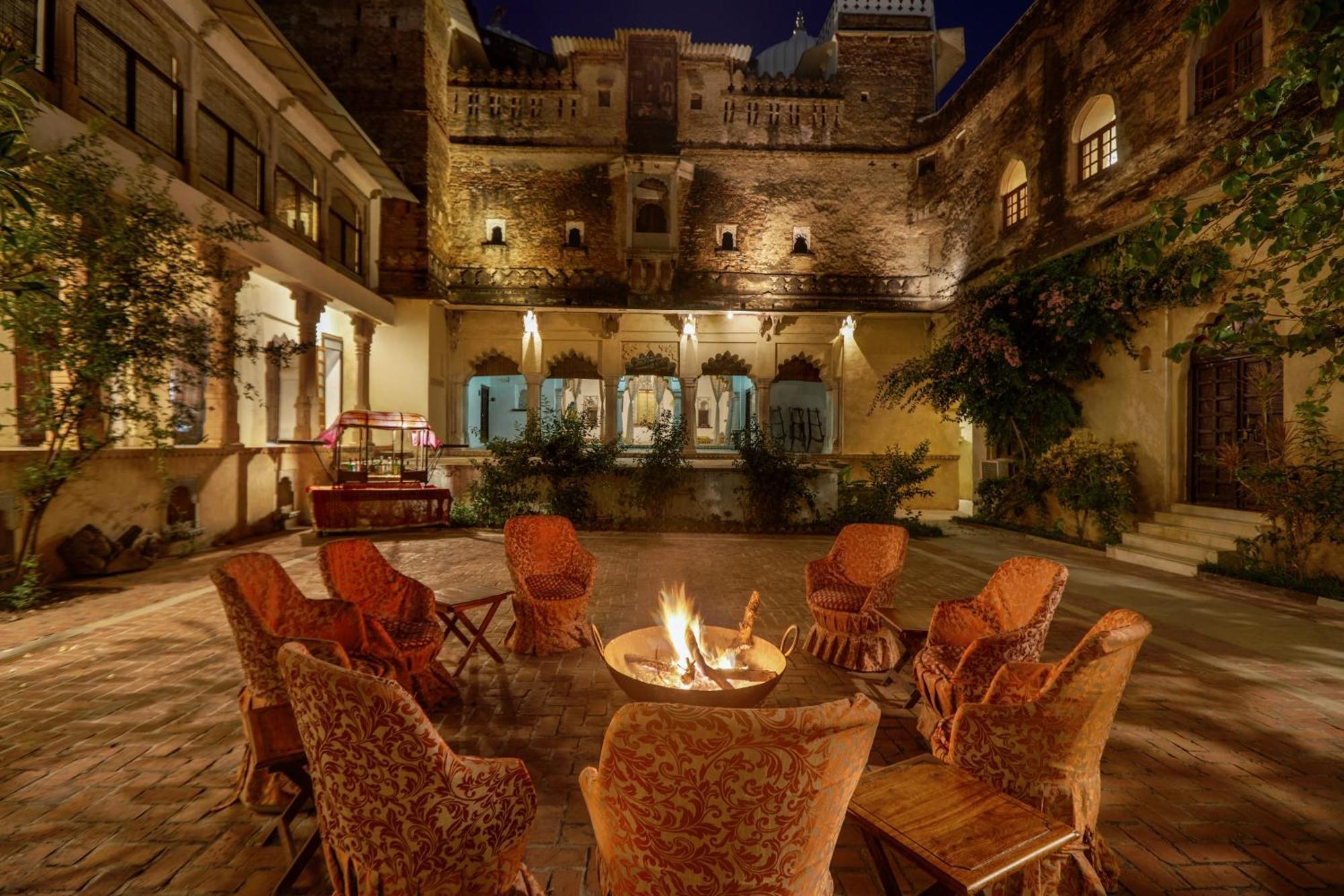 Hotel Castle Bijaipur Eksteriør bilde